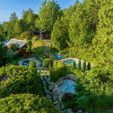 Auberge Des Falaises La Malbaie Eksteriør bilde